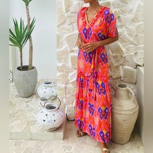 Feather & Find Venus Kaftan - Superpower